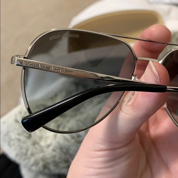Michael Kors Sunglasses (blue)